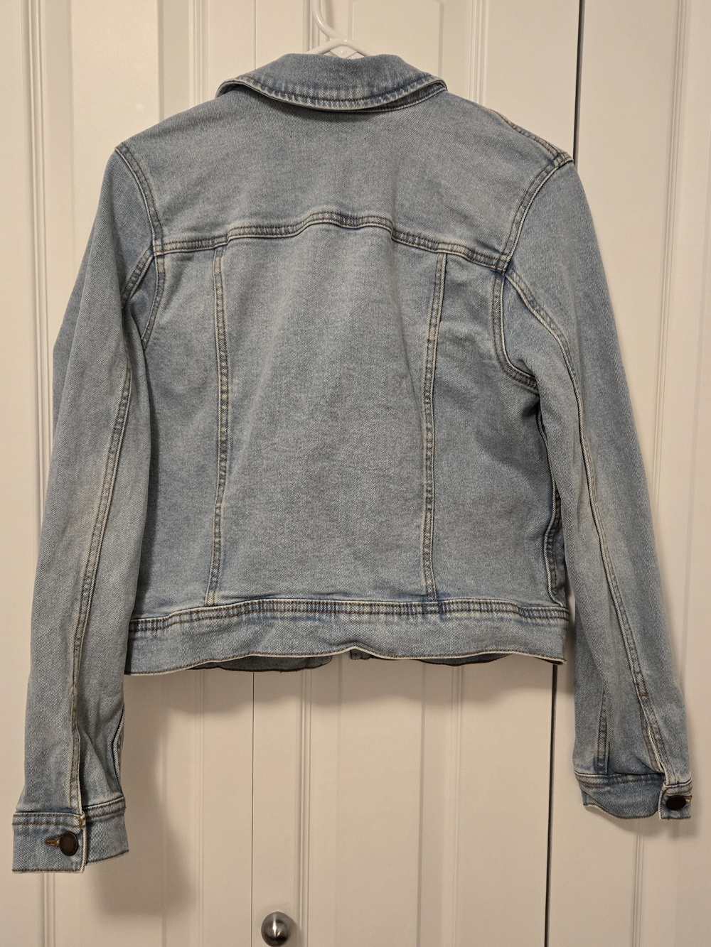 Joe Fresh Women's Denim Jacket - Picture 5 of 7